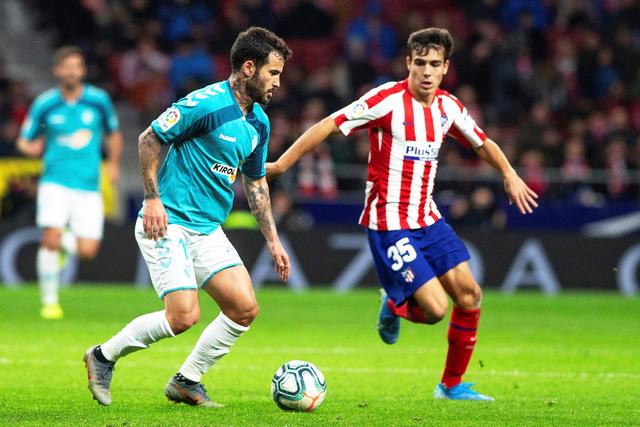 奇才逆转黄蜂终结16连败 鹈鹕力克76人3连胜